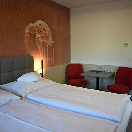 Pension Christine Grossweikersdorf Экстерьер фото