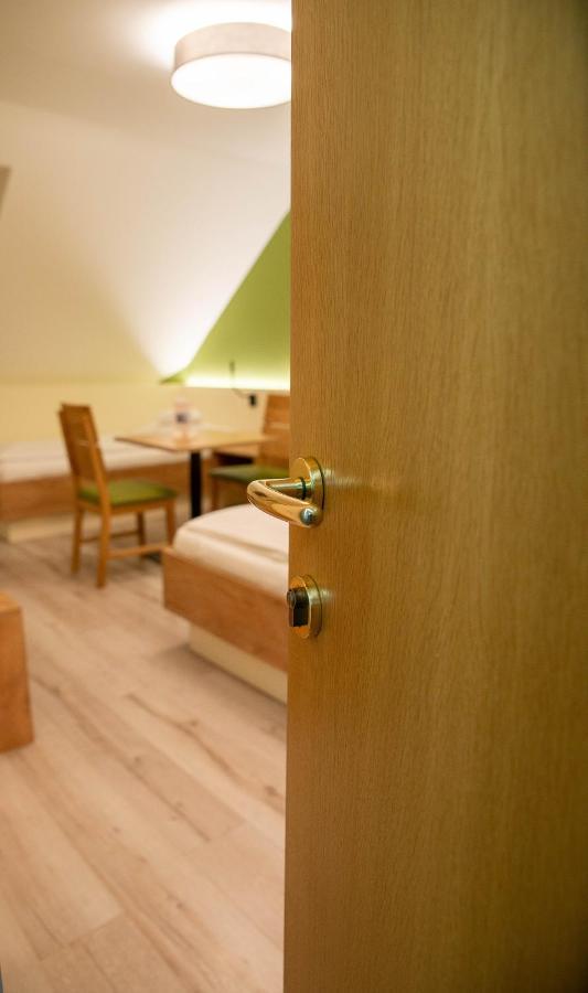 Pension Christine Grossweikersdorf Экстерьер фото