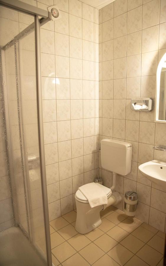 Pension Christine Grossweikersdorf Экстерьер фото