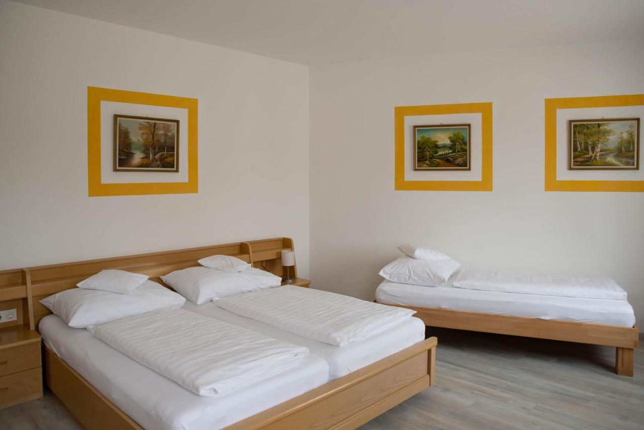 Pension Christine Grossweikersdorf Экстерьер фото
